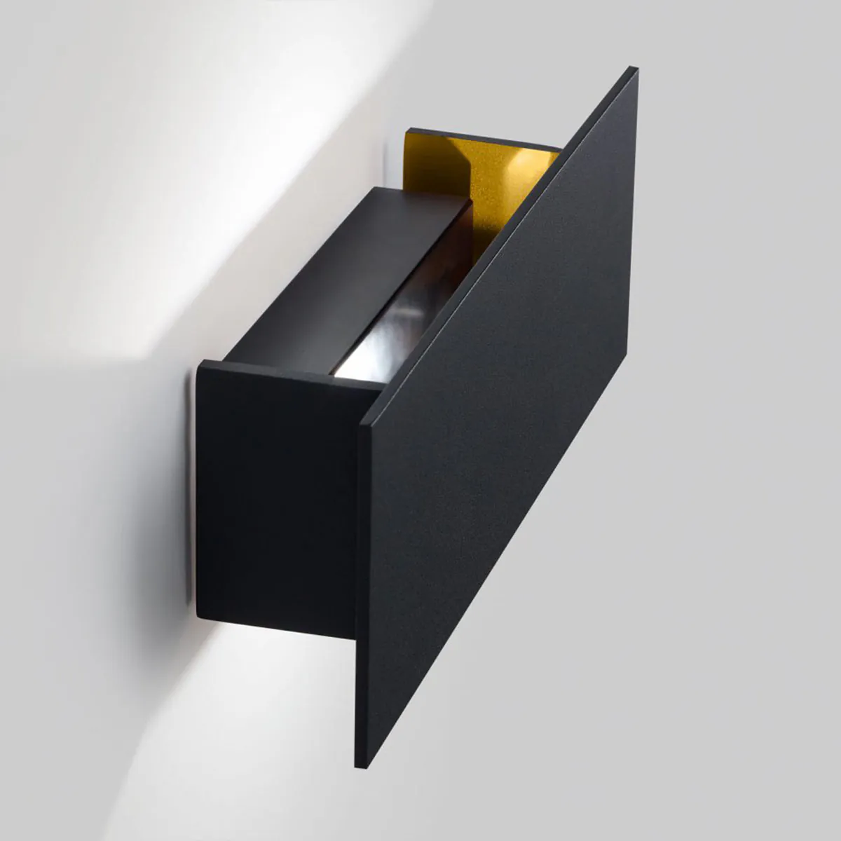 WA-T SOFT DIM8 Wandleuchte, B: 28 cm, H: 10 cm, Schwarz & Vergoldet Mat