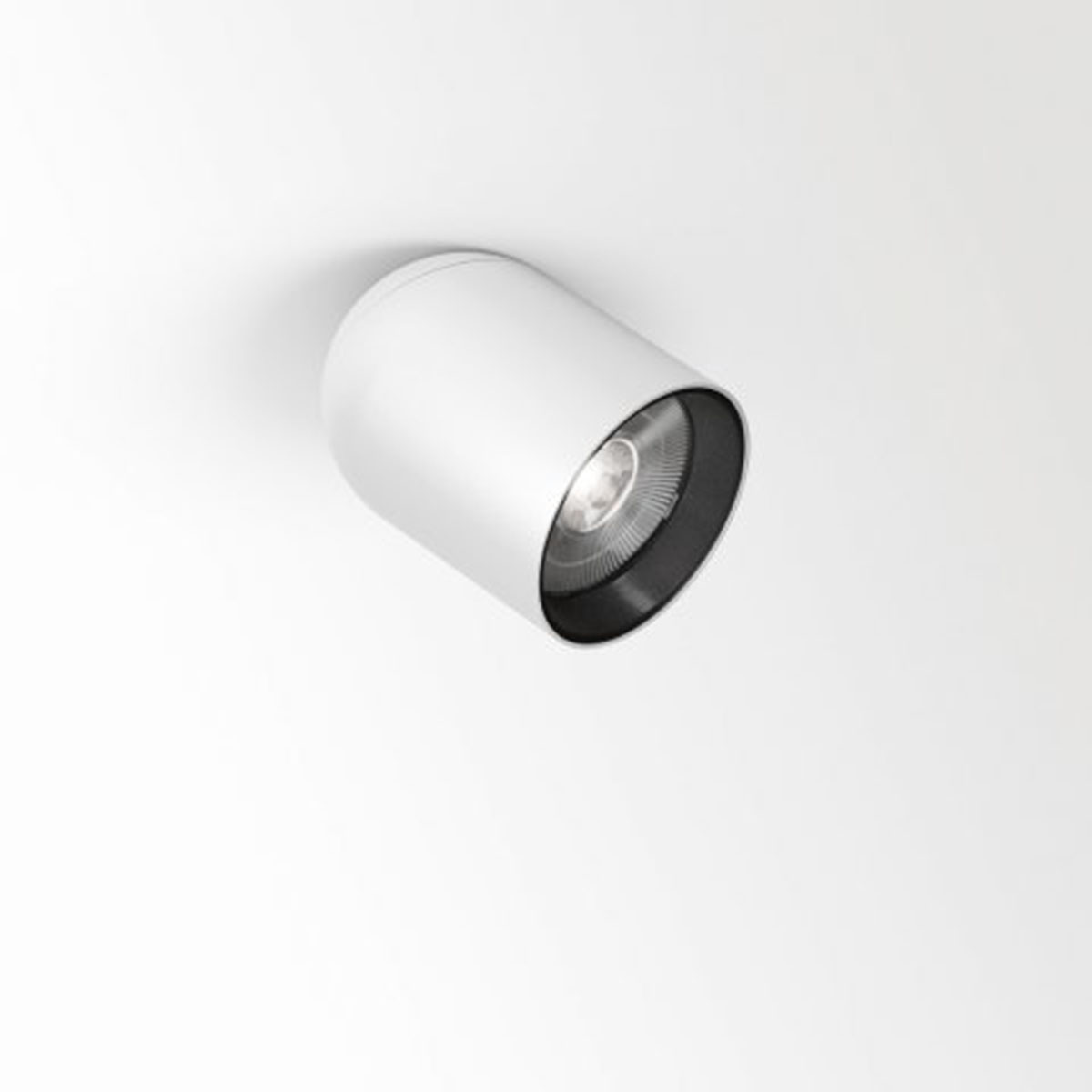 DeltaLight OBIN ON 93036 DIM5 Aufbaustrahler, Ø: 9 cm, L: 11,2 cm Weiß, Warmweiß 3000K, 36° Weiß Schwarz Modern & neutral – hochwertige für Küche schwenkbar & drehbar