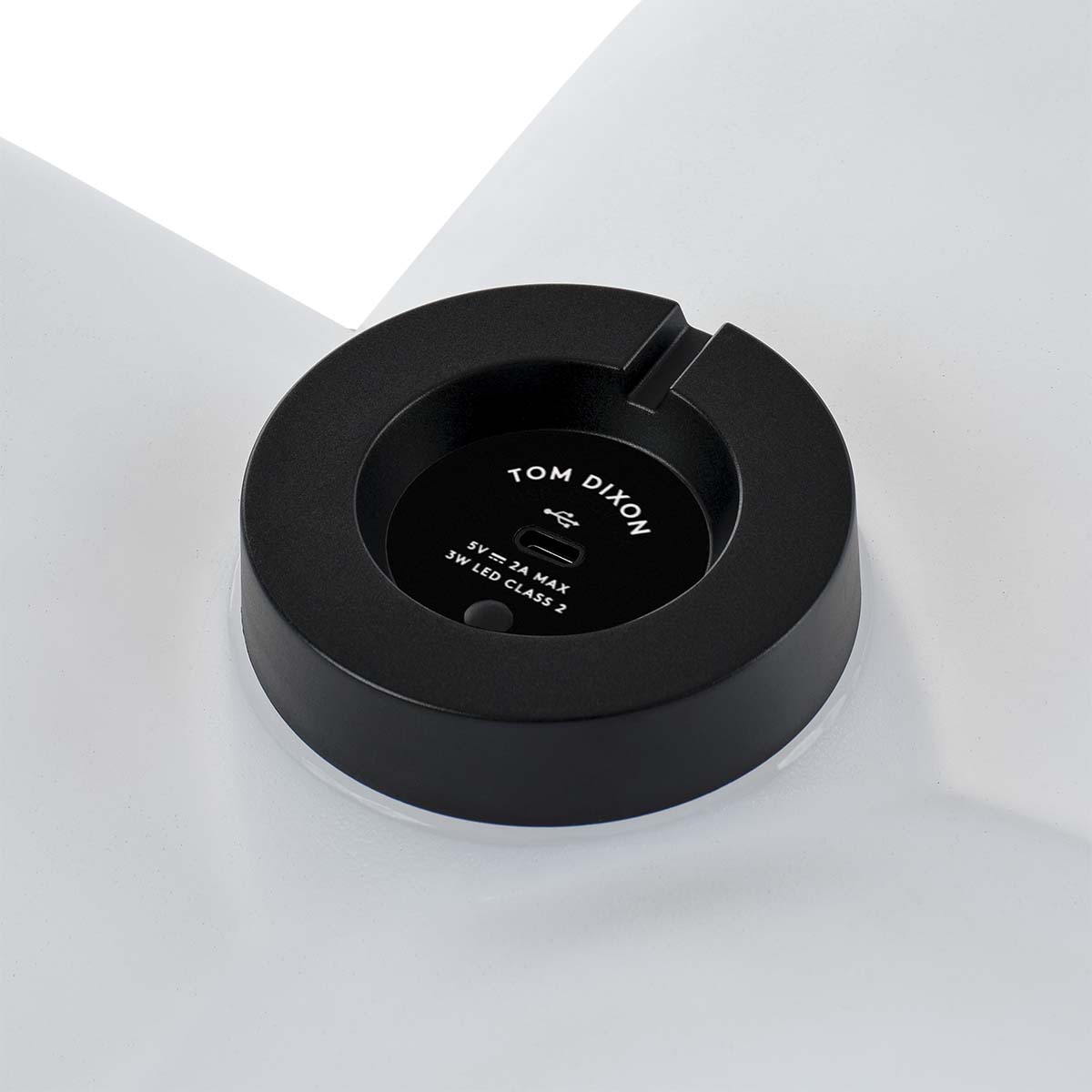 Tom Dixon Jack Portable Akku Stehleuchte, B: 57 cm, H: 52 cm, Weiß