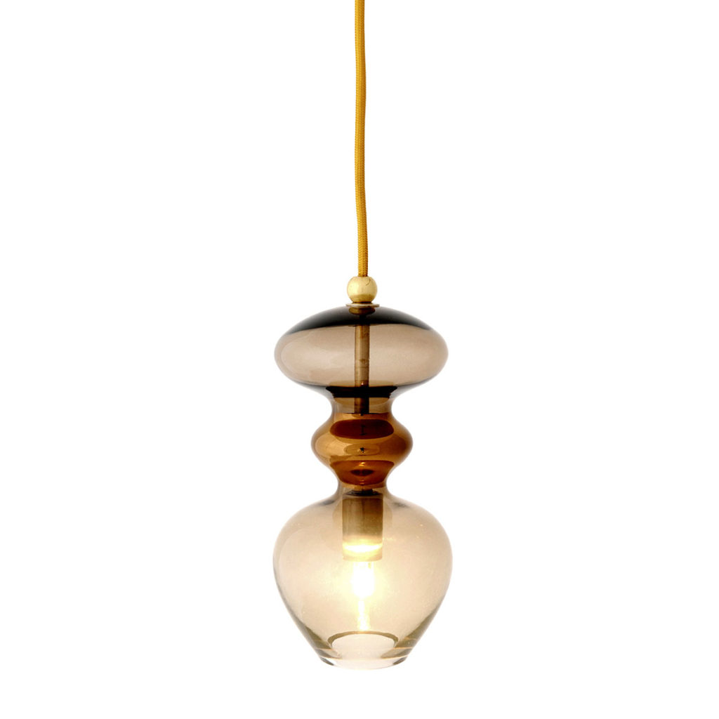 Ebb & Flow Futura Pendelleuchte S Ø 11 cm Futura Pendelleuchte S Ø 11 cm, Chestnut Brown Chestnut Brown Pendelleuchten – Ambiente Beleuchtung, LED Beleuchtung für Esszimmer