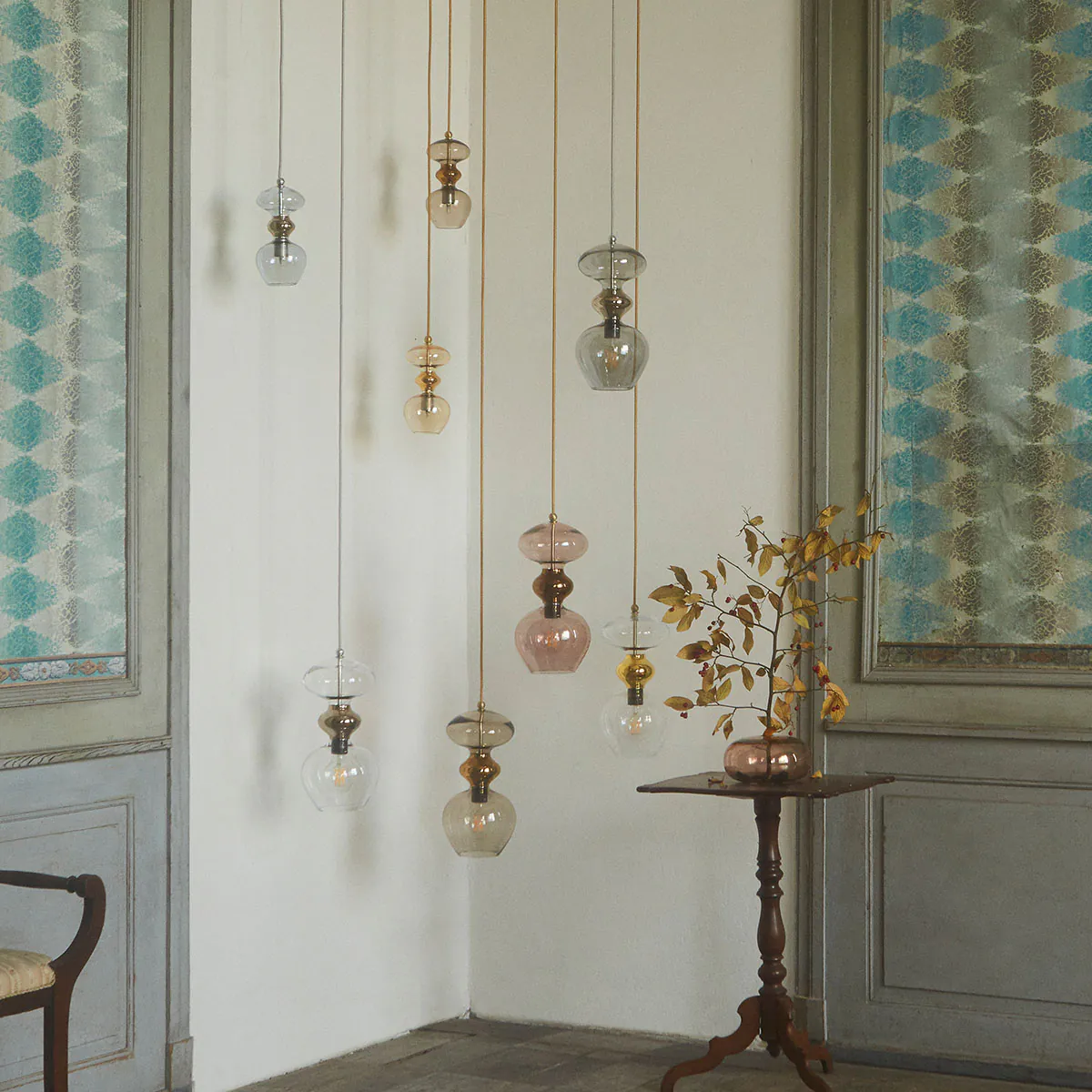 Futura Pendelleuchte M Ø 18 cm, Topaz Blue