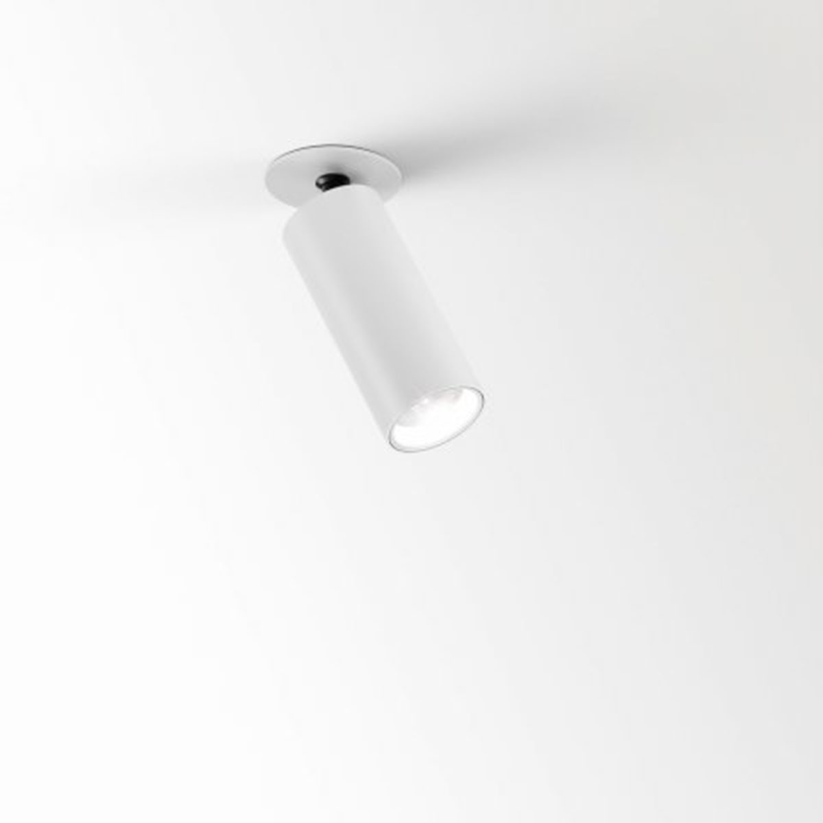 DeltaLight SPY 39 CLIP 93040 Einbaustrahler, Ø: 3,8 cm, L: 9,2 cm Weiß, Warmweiß 3000K, 40° Weiß 3000K Modern & neutral – hochwertige für Küche, Abstrahlwinkel 40°