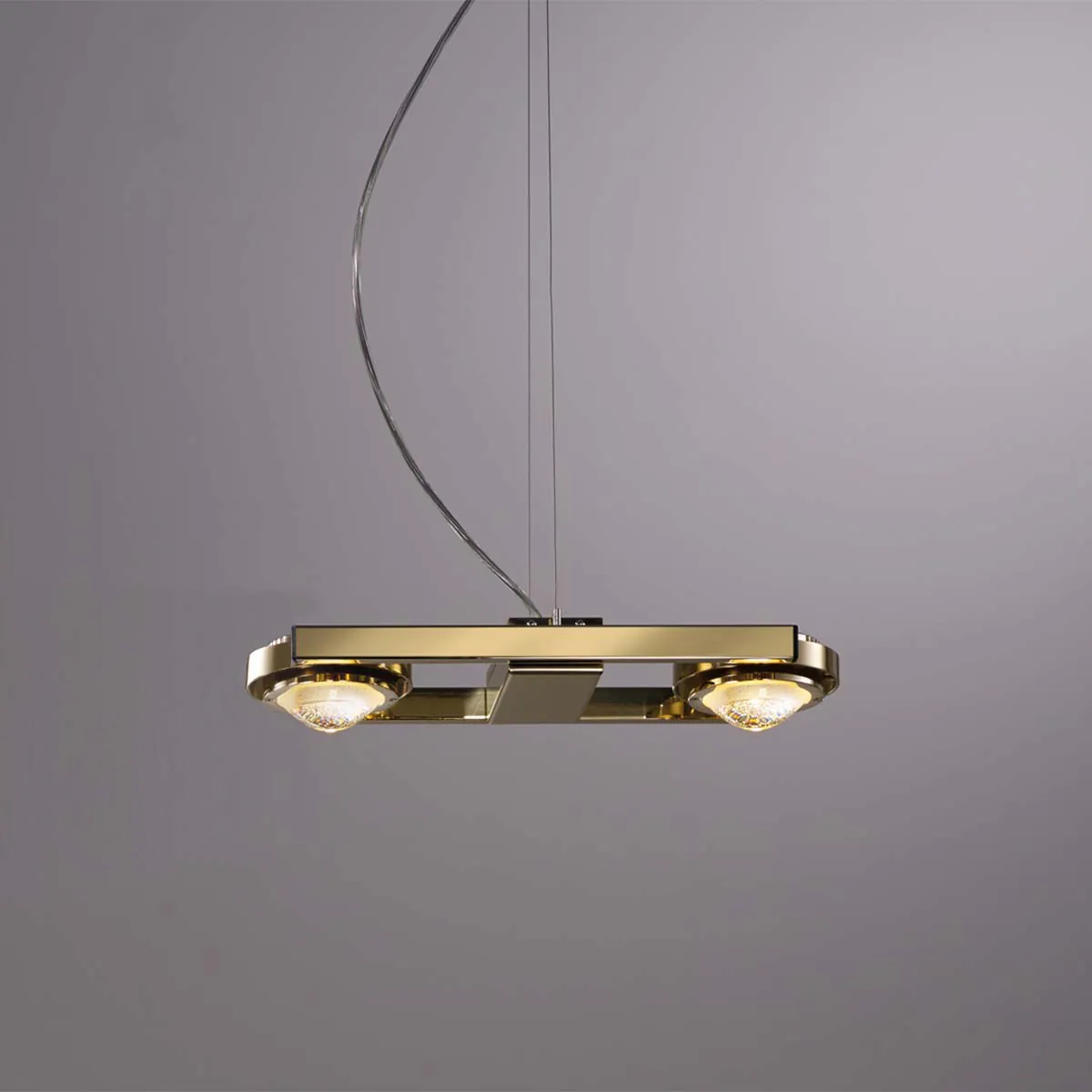 Moderne und längliche Pendelleuchte mit zwei Linsen in der Farbe messing natur