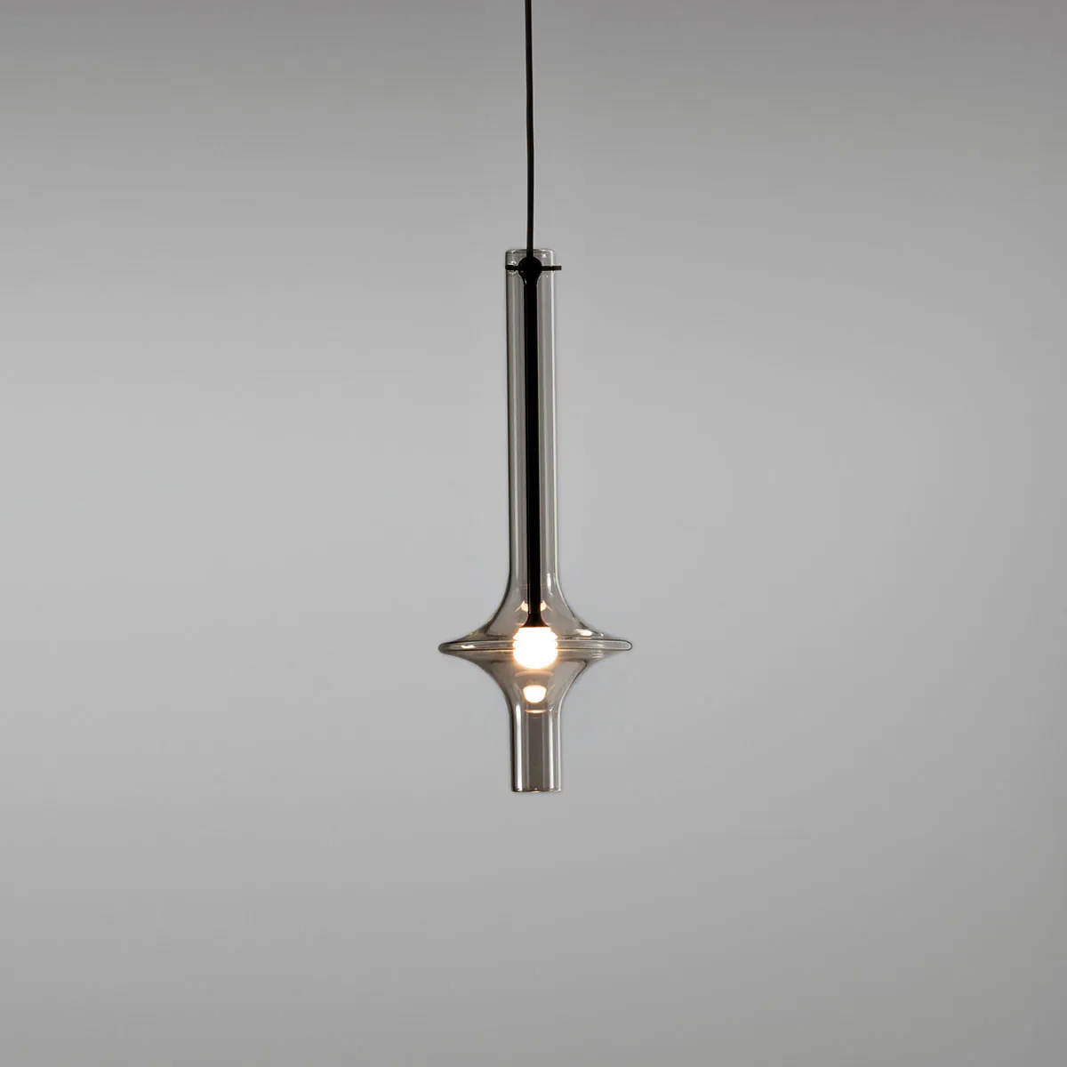 Wonder 1504-20 Pendelleuchte, Schwarz, Mini, Rauchglas Wonder 1504-20 Pendelleuchte, Schwarz, Mini, Rauchglas