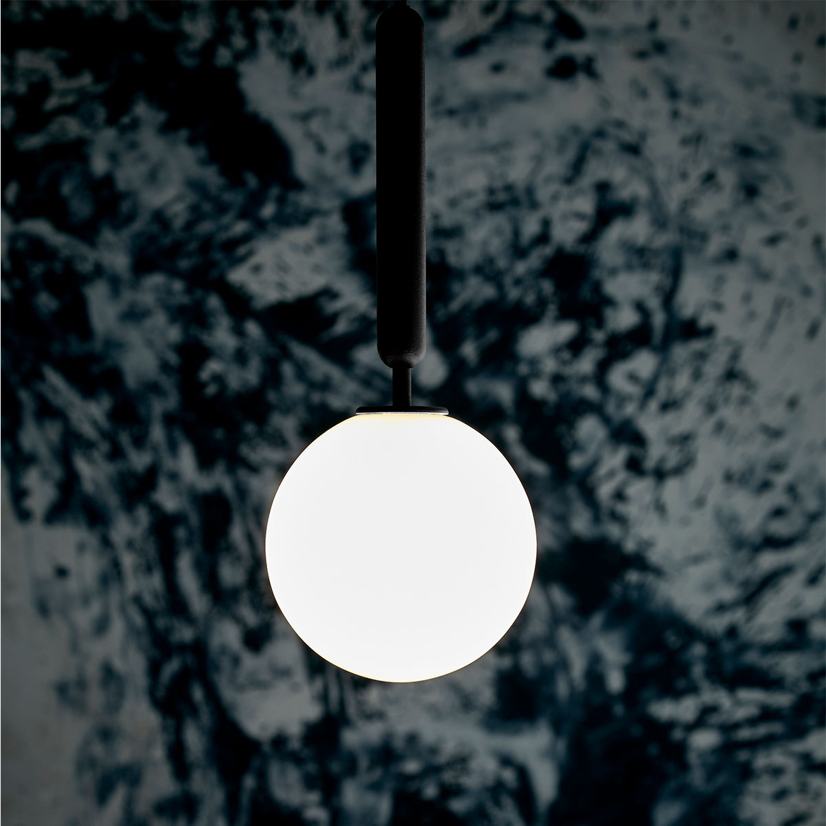 Miira 1 Pendelleuchte, Ø: 14 cm, Messing, Opalglas