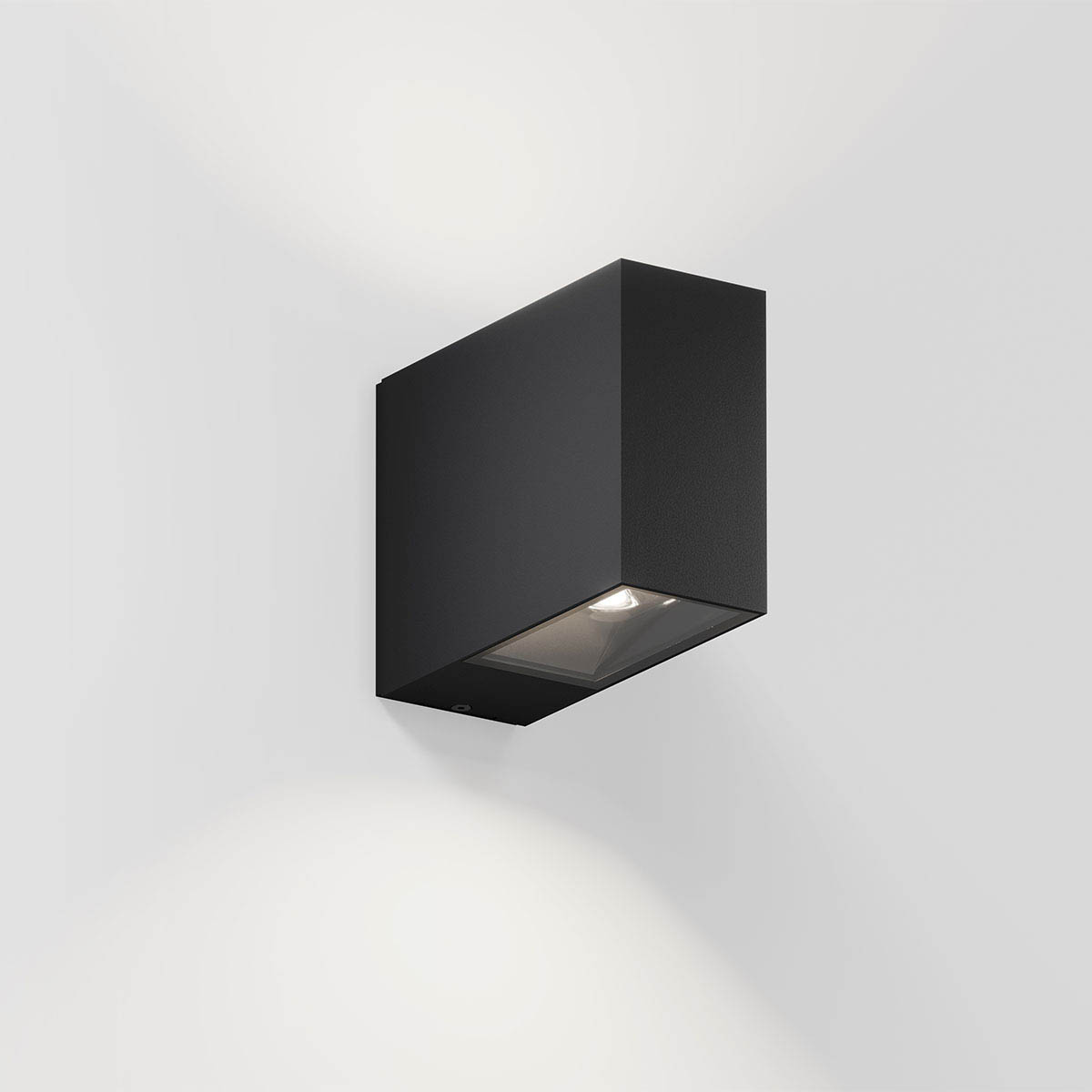 IP44.de eye Wandleuchte, H: 12 cm, T: 16 cm Deep Black