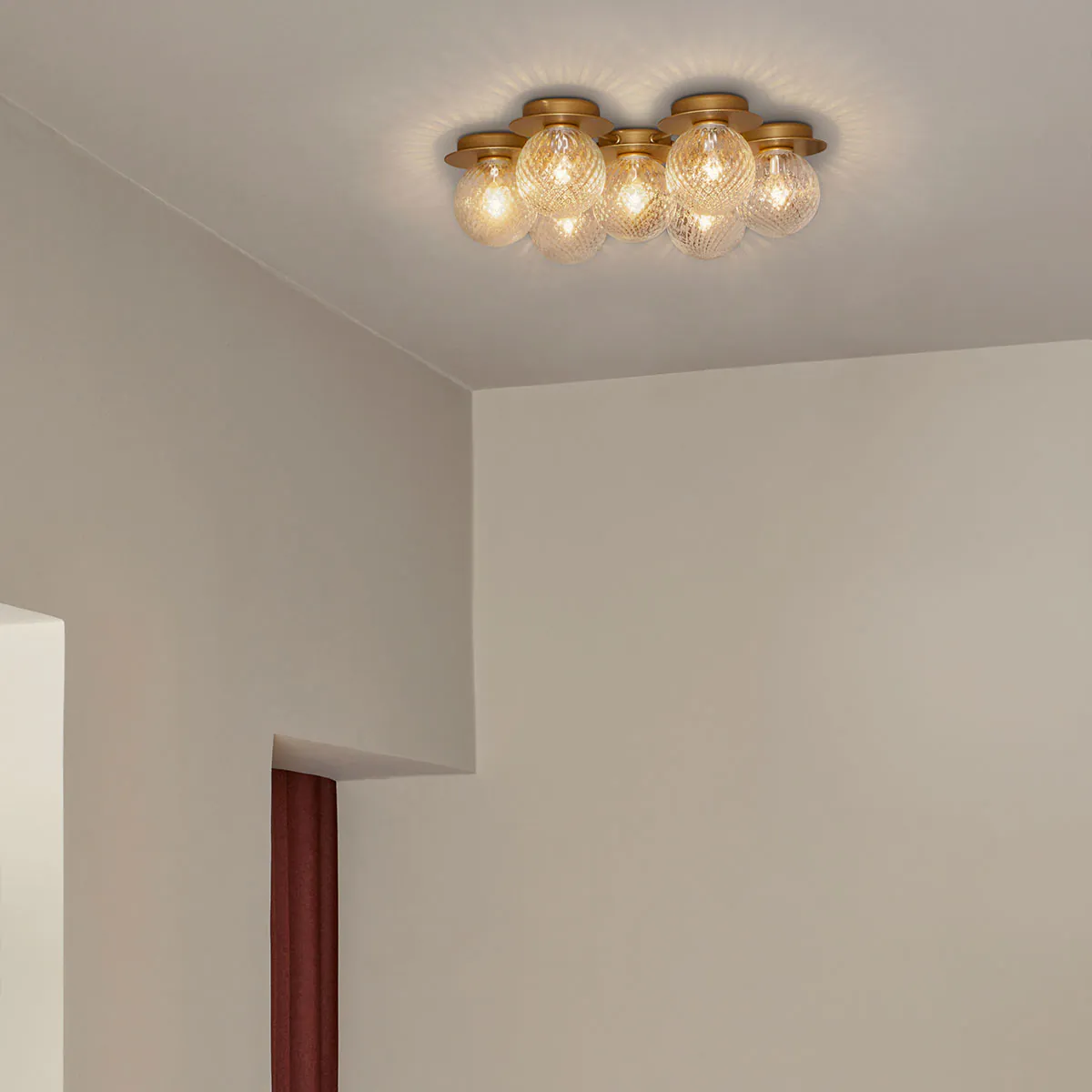 Liila Star Wand- und Deckenleuchte, B: 48,5 cm, H: 54 cm, Opalglas