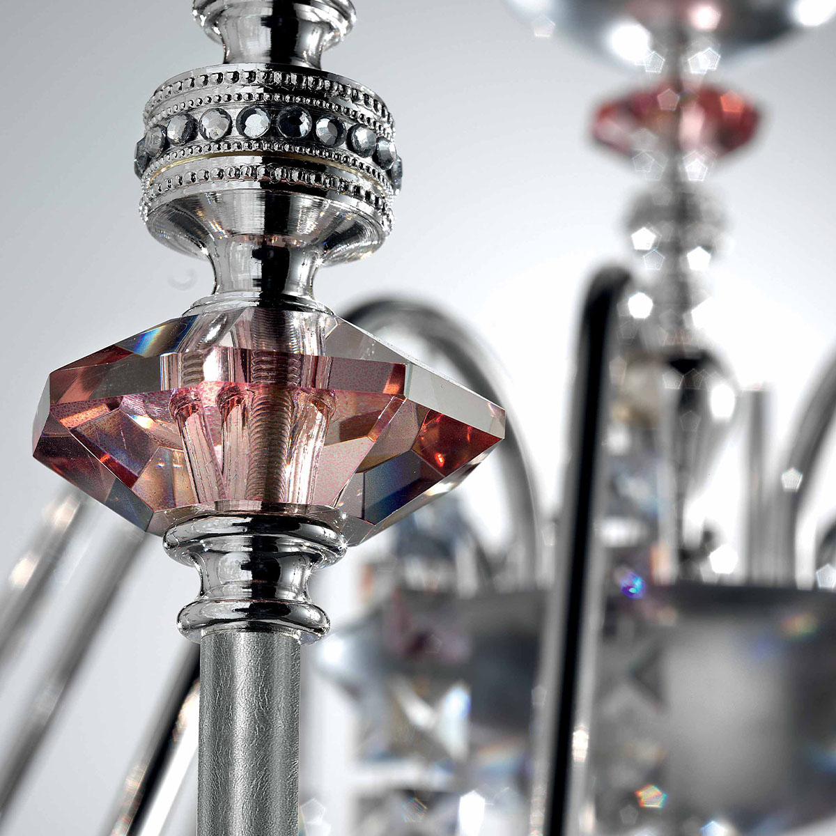 Chic 3 Kronleuchter, 3-flammig, Ø: 43 cm, Blattgold Chic 3 Kronleuchter, 3-flammig, Ø: 43 cm, Blattsilber