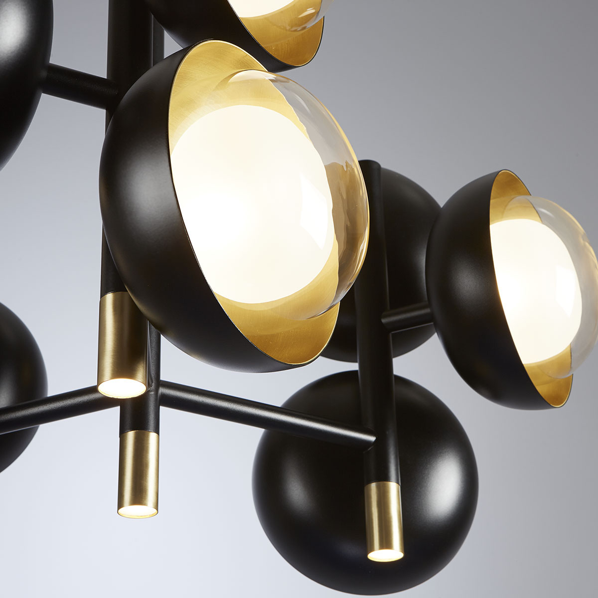 Muse 554.13 Pendelleuchte 13-flammig Ø: 80 cm, Schwarz & Kupfer