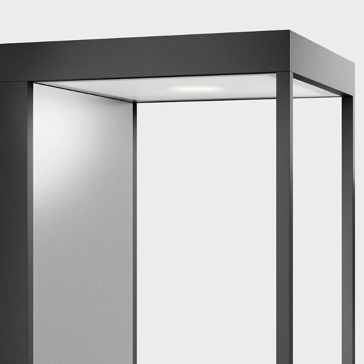 Detailansicht der rechteckigen moderne Laterne außen Wandleuchte mit Hausnummer in der Farbe anthrazit