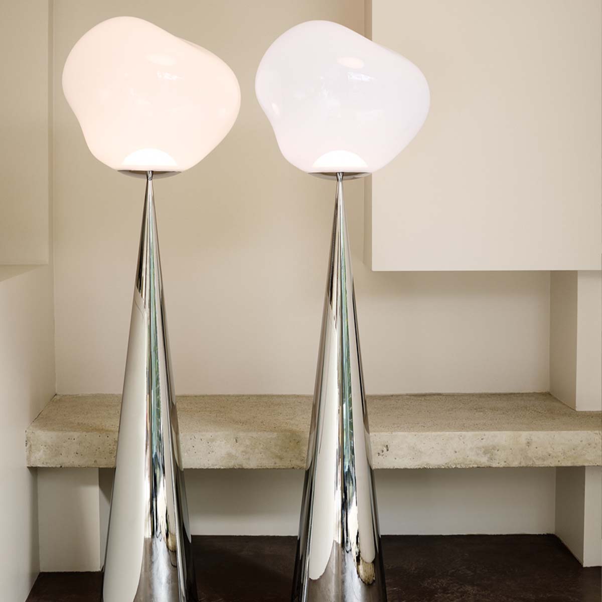 Tom Dixon Melt Cone Fat LED Stehleuchte, Silber, H: 174,5 cm