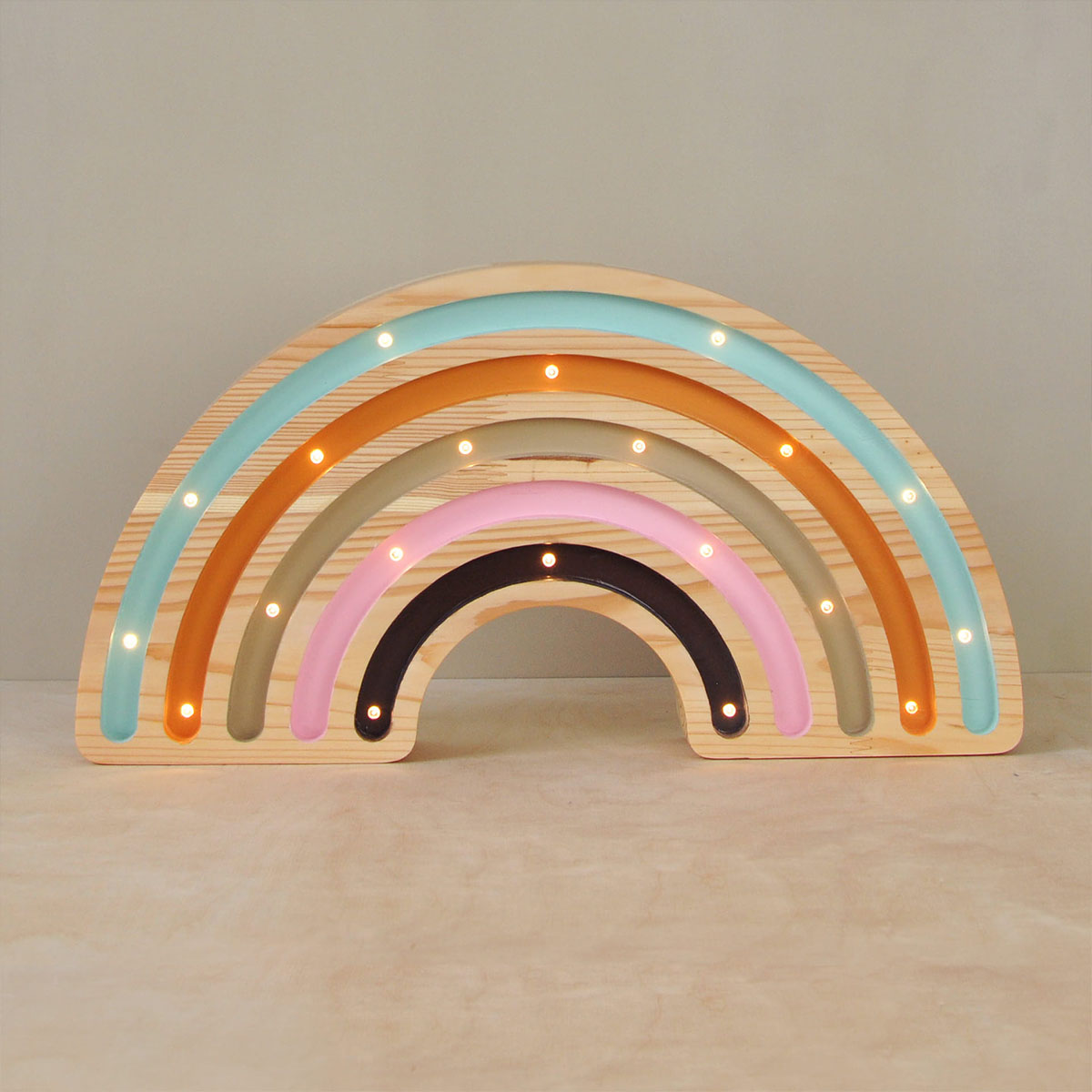 LED Kinderleuchte Regenbogen aus Holz, handgemacht