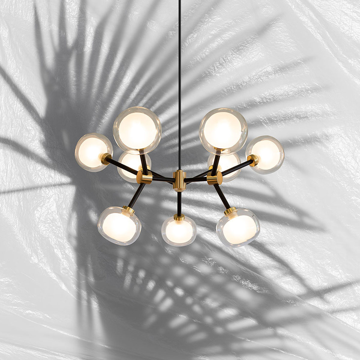 TOOY_Nabila_552-19 TOOY Nabila 552.19 Pendelleuchte 9-flammig Ø: 65 cm Schwarz Matt / Messing & Klarglas