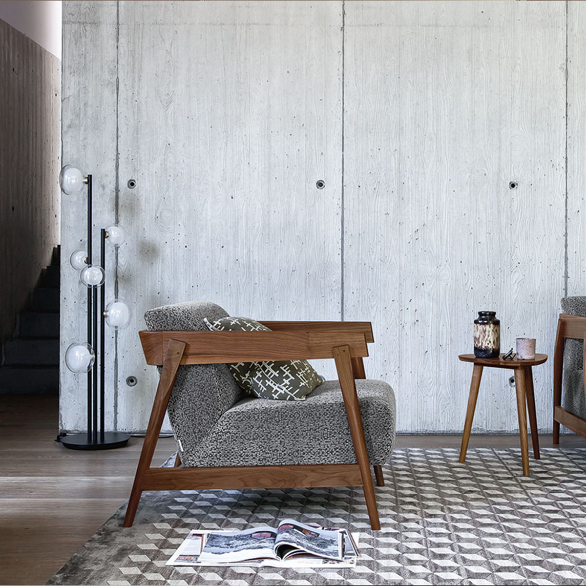 TOOY_Nabila_552_66-4 Italienisches Lichtdesign: TOOY Nabila 552.66 Stehleuchte 6-flammig H: 140 cm, Schwarz Matt / Schwarz Chrom & Rauchglas, Dimmbar – modernes, dekoratives Design