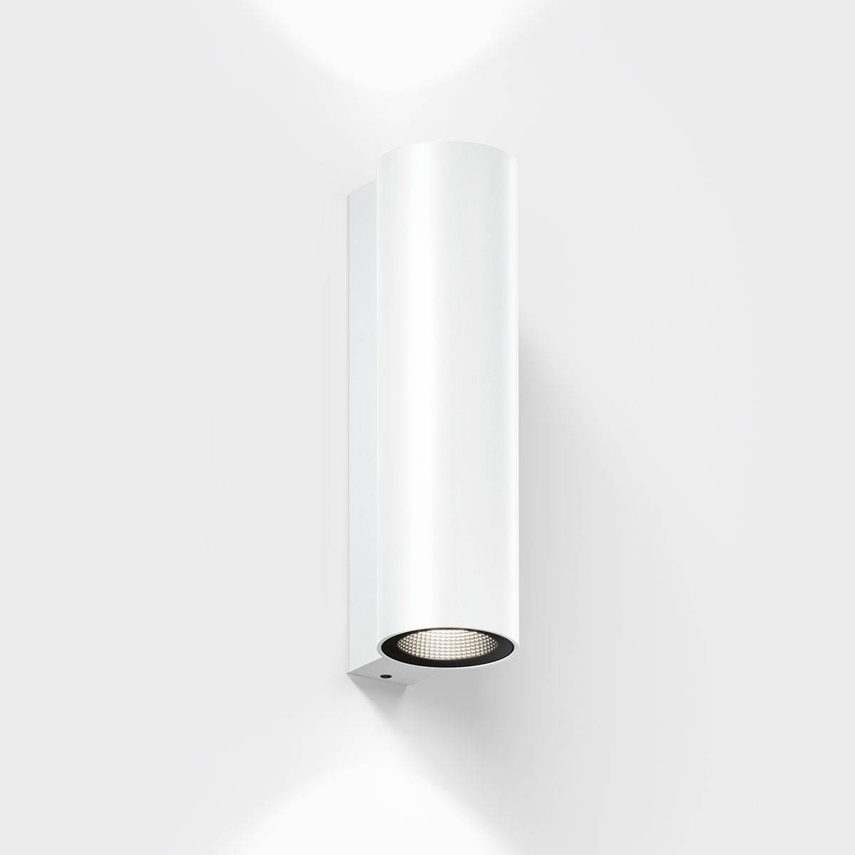 IP44.de scap Wandleuchte, H: 23 cm, T: 9 cm Pure White IP44.de scap Wandleuchte, H: 23 cm, T: 9 cm Pure White