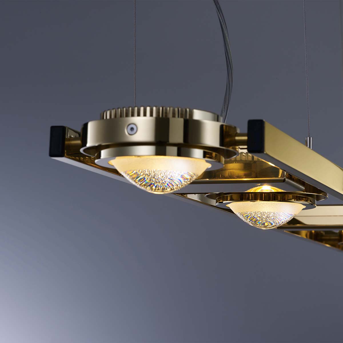 Ocular 6 Pendelleuchte, L: 236 cm, B:21 cm, Handpoliert Moderne und längliche Pendelleuchte mit sechs Linsen fokusiert