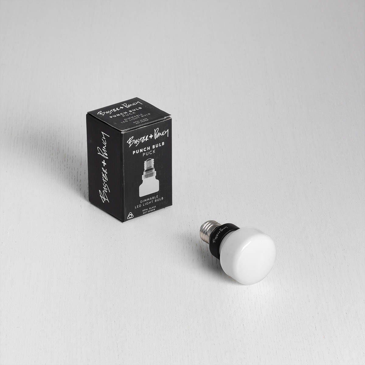 Buster + Punch Punch Bulb Puck E27 LED-Leuchtmittel, Nicht dimmbar, Opalglas