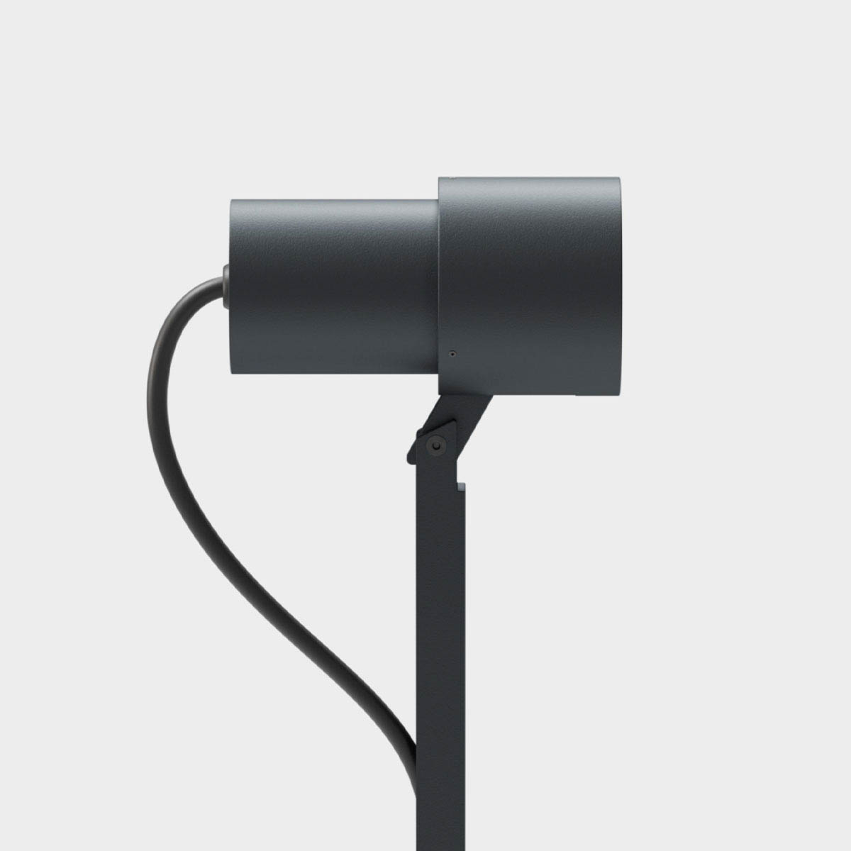 Schmale Pollerleuchte mit connect Stecker für außen mit Fokus auf den Leuchtkopf