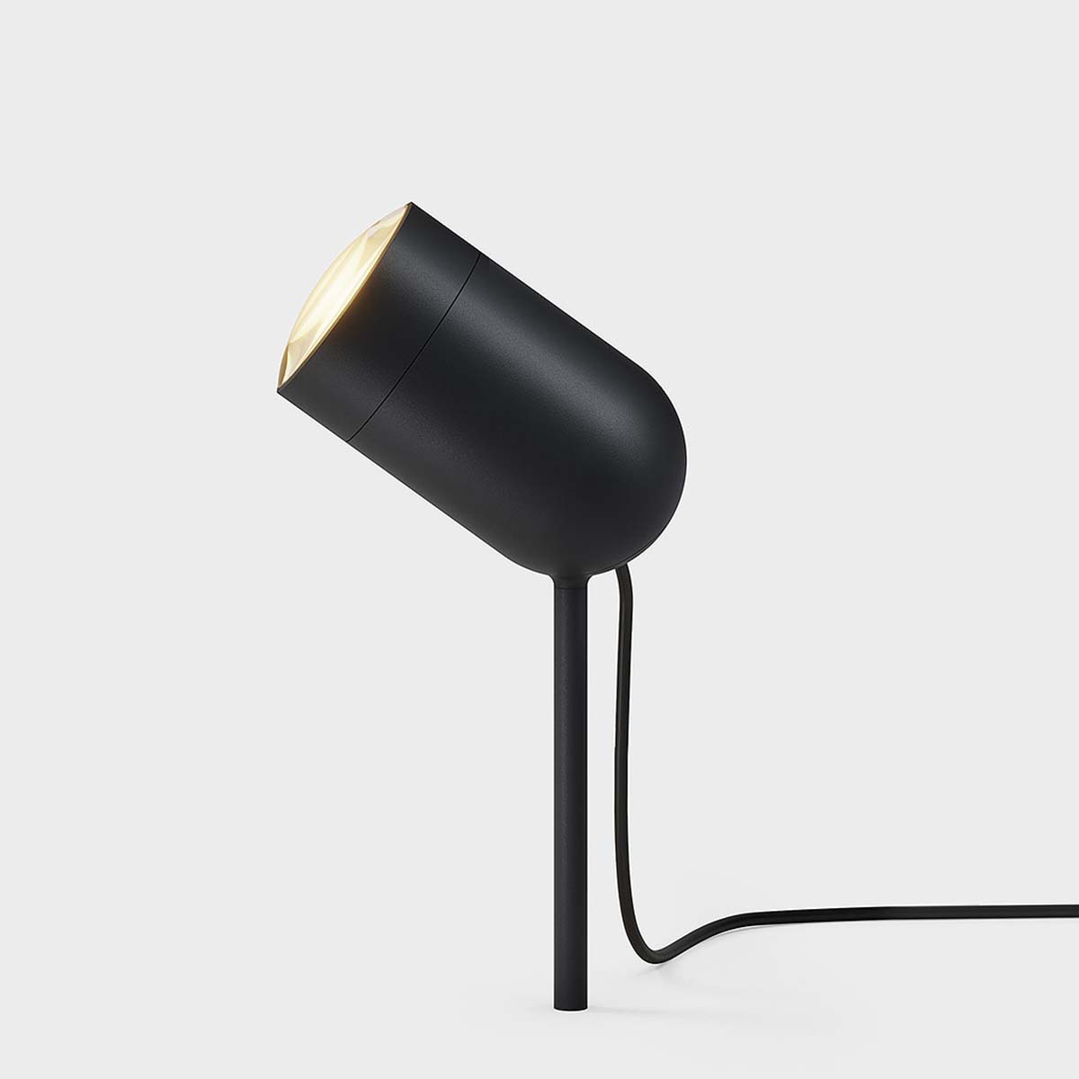 IP44.de bik.4 spike Erdspießleuchte, Schuko Stecker, H: 55,4 cm Deep Black IP44.de bik.4 spike Erdspießleuchte, Connect, H: 55,4 cm Deep Black