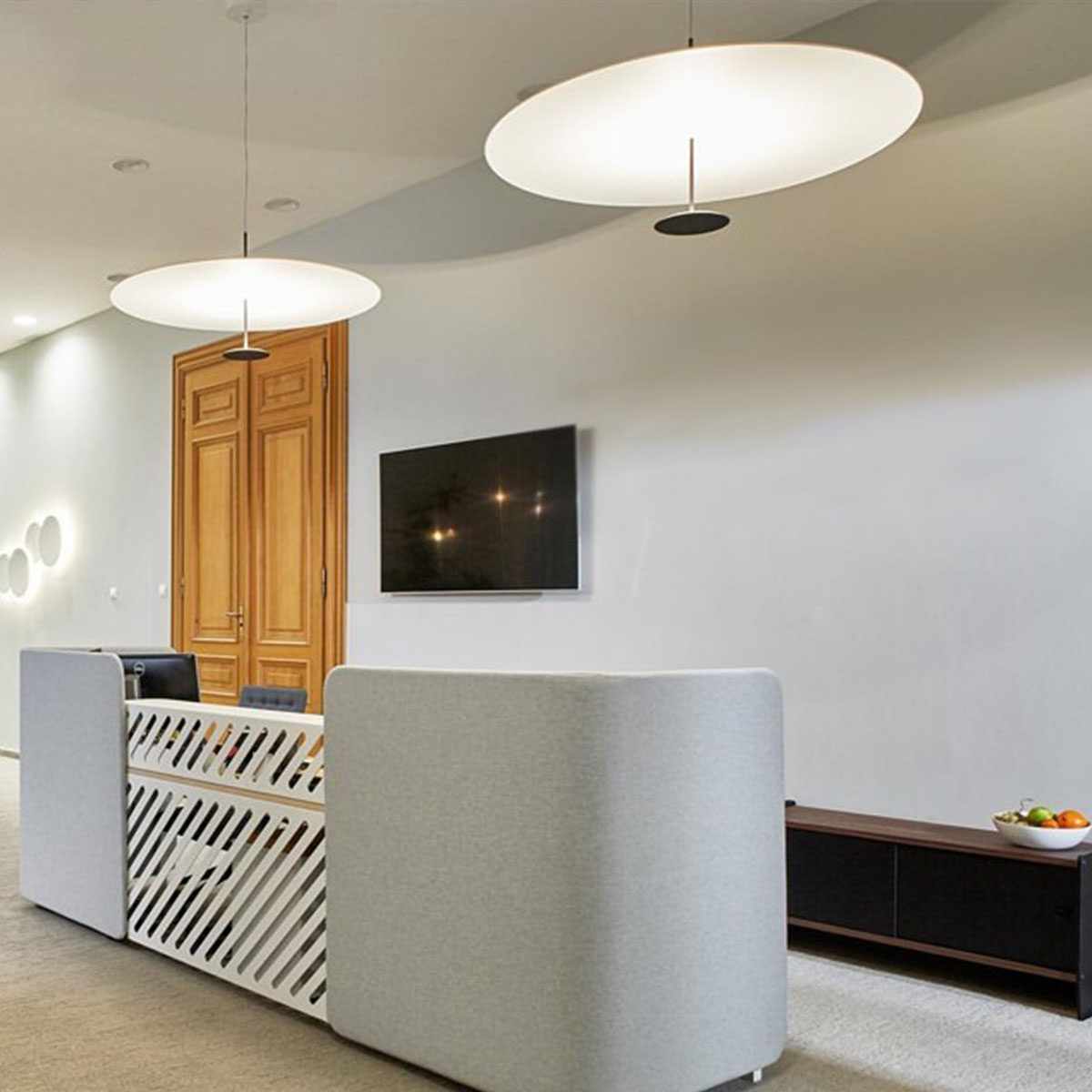 Dot 800 Pendelleuchte, Ø: 80 cm, Messing eloxiert, Extra-Warmweiß 2700K, Phase Cut