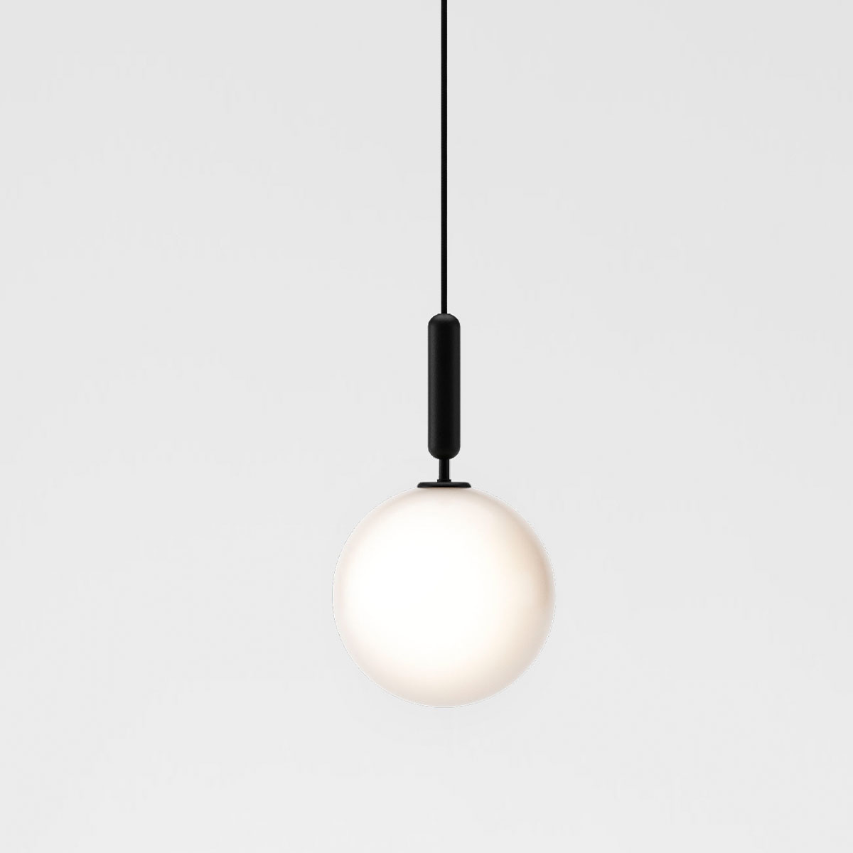 Miira 1 Large Pendelleuchte, Ø: 20 cm, Steingrau, Opalglas