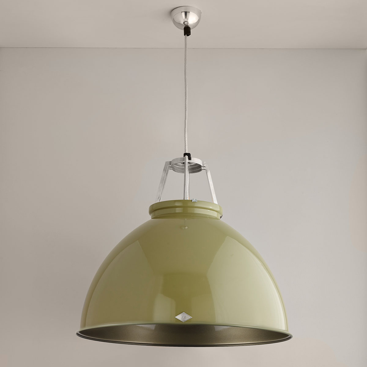 Titan Size 5 Pendelleuchte, Ø: 56 cm, Olivgrün, Innen Bronze