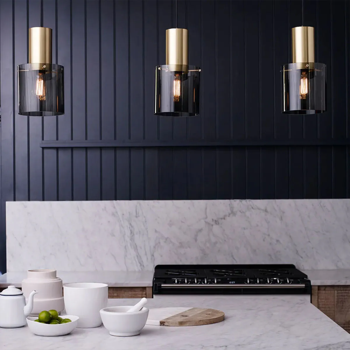 Walter Size 2 Pendelleuchte, Anthrazit Glas & Messing, Ø: 20 cm