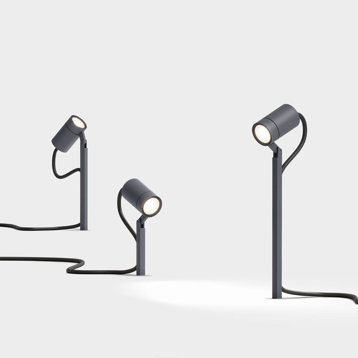IP44.de piek Erdspießleuchte, Schuko Stecker Anthrazit H: 100 cm