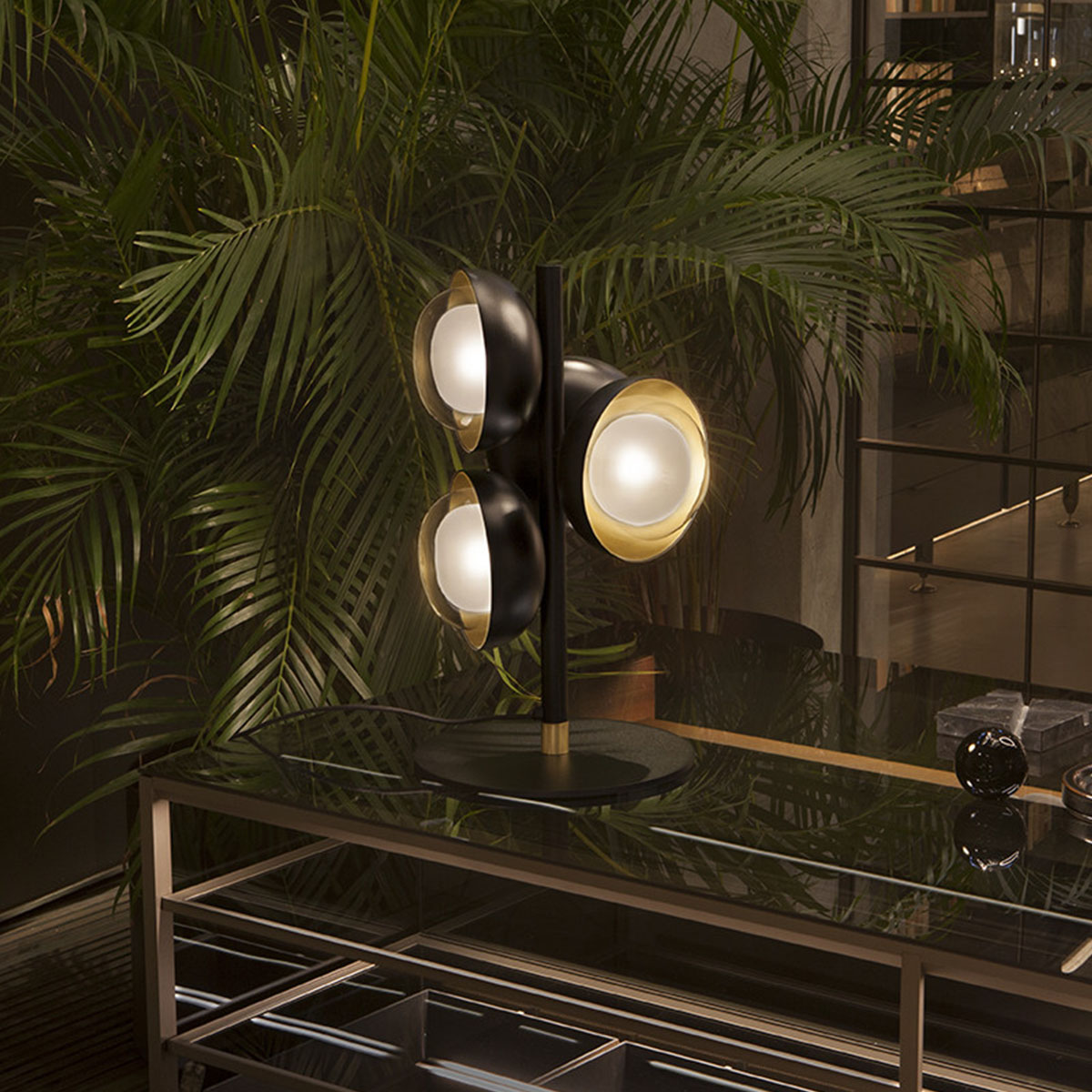 Muse 554.35 Tischleuchte 4-flammig H: 55 cm, Schwarz & Kupfer, Dimmbar