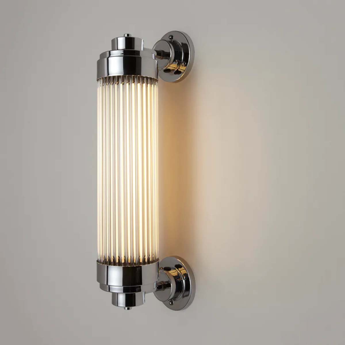 Pillar Offset Wall Light LED 7216 Wandleuchte, H: 47,5 cm, Verchromt Pillar Offset Wall Light LED 7216 Wandleuchte, H: 47,5 cm, Verchromt