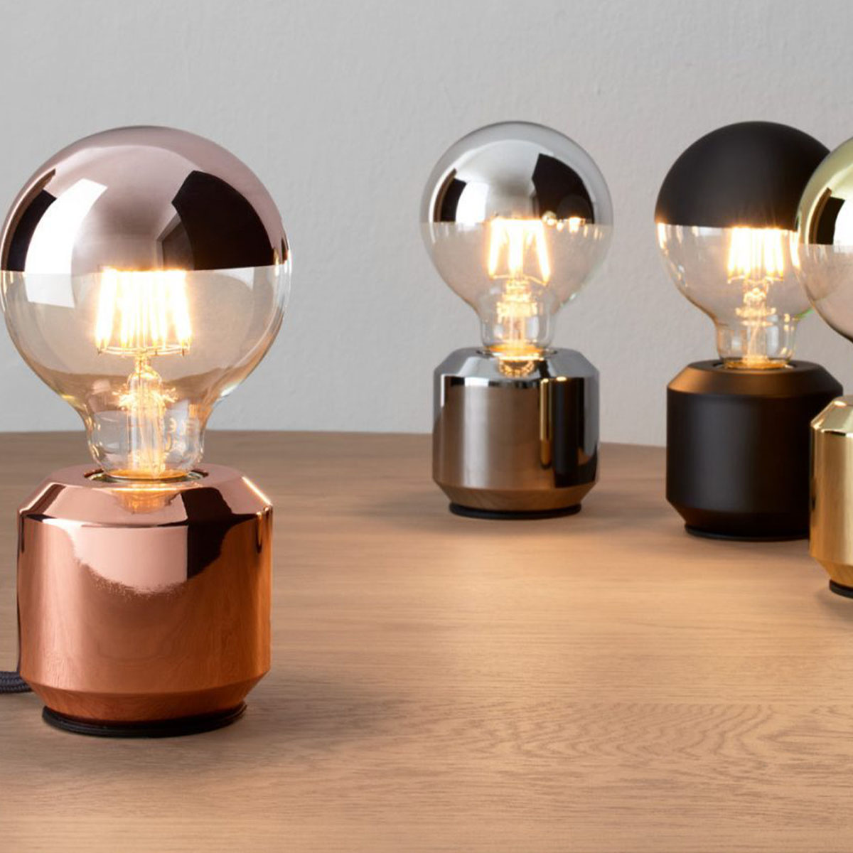 Oskar Tischleuchte, Ø: 8,2 cm, H: 7,7 cm, Kupfer