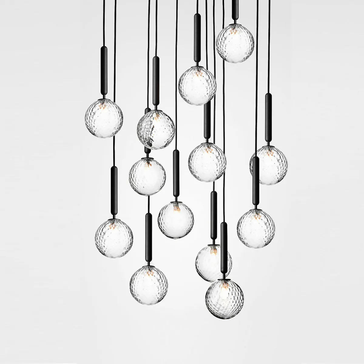 Miira 13 Pendelleuchte, Ø: 92 cm, Steingrau, Glas transparent Miira 13 Pendelleuchte, Ø: 92 cm, Steingrau, Glas transparent