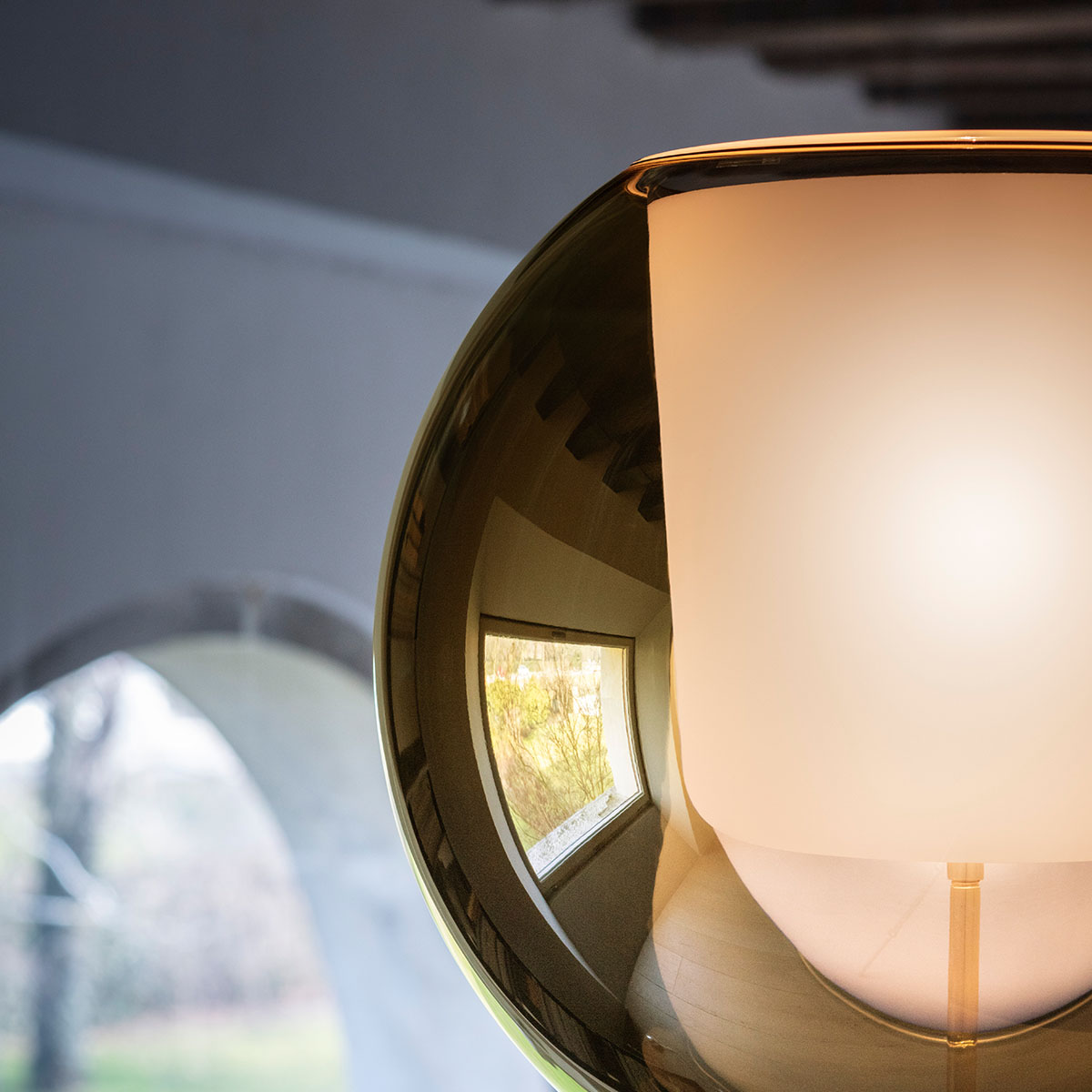 Penta Light Glo 0811-10 Stehleuchte, H: 180 cm Standlampe – Glaskugel in Silber Glas, mundgeblasen, italienisches Premium-Design, diffuse Beleuchtung, setzt Akzente in der Küche, geeignet für Wohnzimmer, Leseecke oder Büro Penta Light Glo 0811-10 Stehleuchte, H: 180 cm Standlampe – mundgeblasenes Glas in Schwarz Glas, puristisches Design, harmonische Beleuchtung, perfekt für die Leseecke, geeignet für Wohnzimmer, Leseecke oder Büro