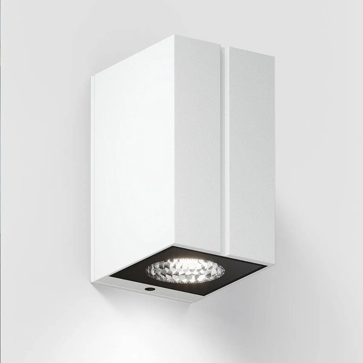 Rechteckige Wandleuchte für außen in der Farbe weiß