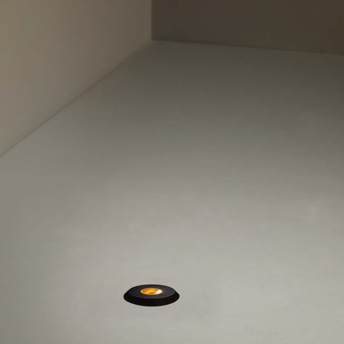 Mirco Obo Round Focus Bodenstrahler, Black & Focus Gold