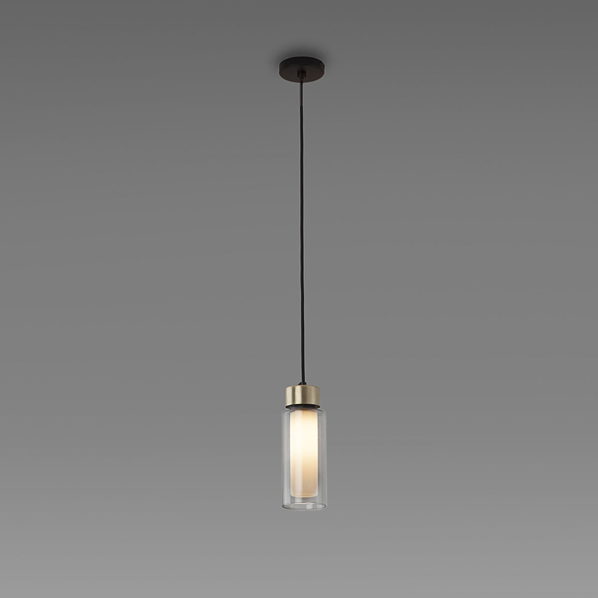 Osman 560.21 Pendelleuchte , Schwarz Matt / Messing & Klarglas