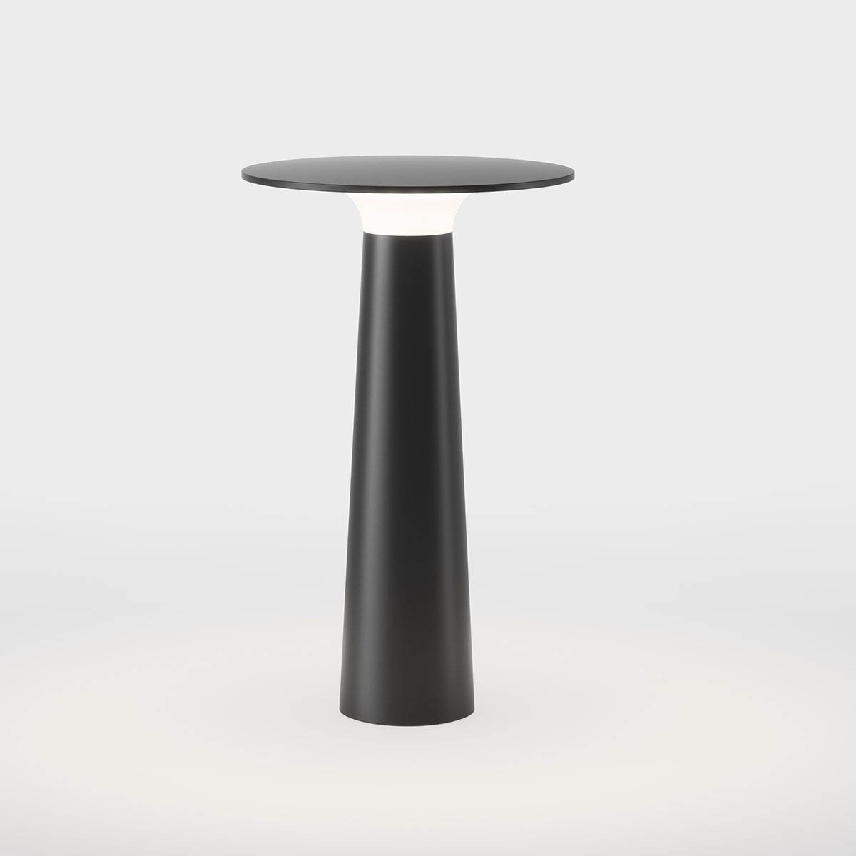 lix Mobile Akku Tischleuchte dim to warm 2700K – 1800K, Ø: 6 cm, H: 24,5 cm, charging base mit USB-C Kabel, Jet Black