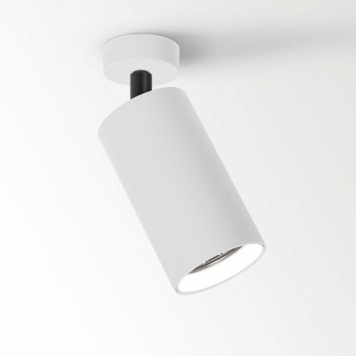 DeltaLight SPY 90 ON 1 93018 DIM1 Aufbaustrahler, Ø: 9 cm, L: 16,5 cm Weiß, Warmweiß 3000K, 18° Weiß Modern & neutral – moderne für Flur schwenkbar & drehbar