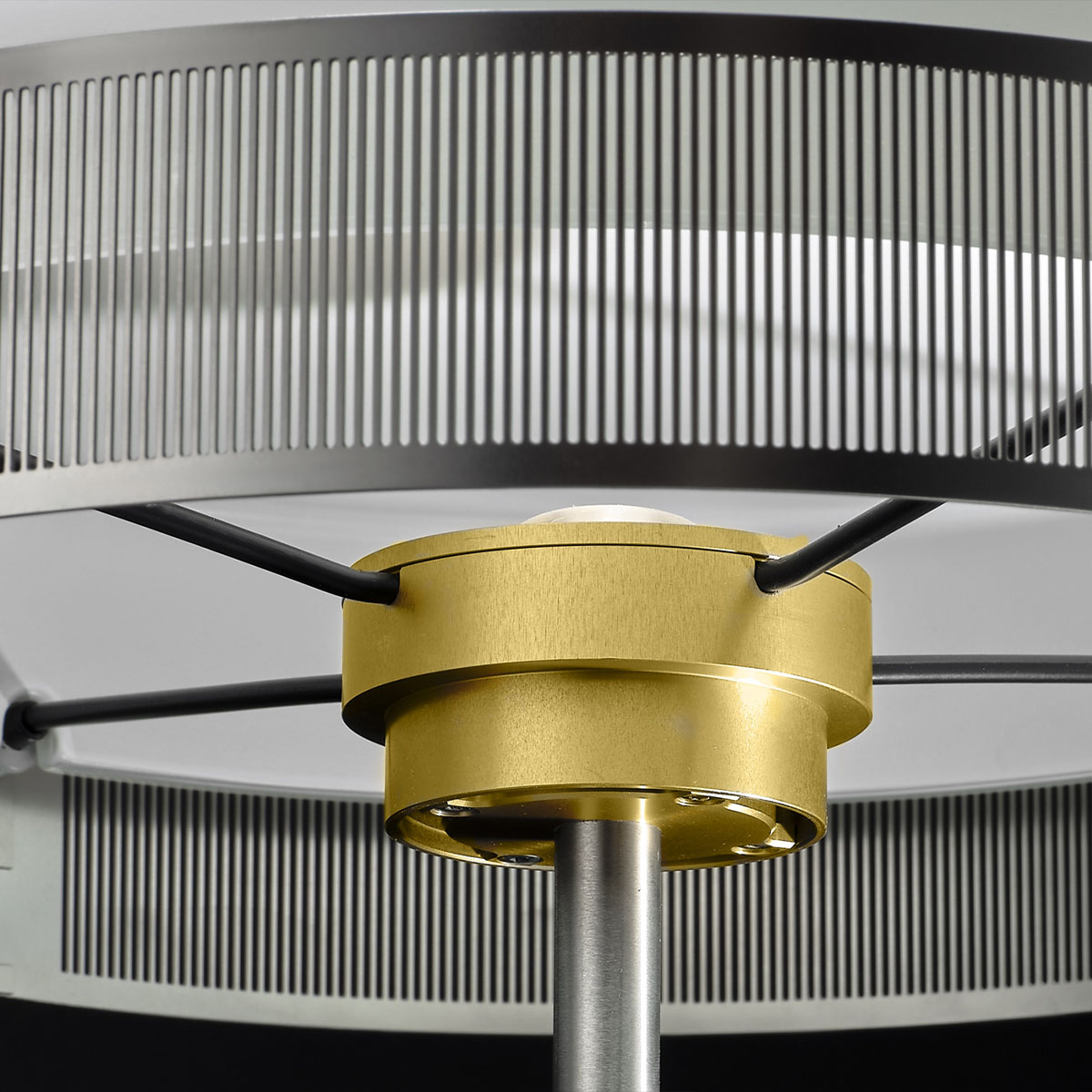 Anima Tischleuchte, H: 45 cm, Schwarz matt, Warmweiß 3000K Anima Tischleuchte, H: 45 cm, Gunmetal, Extra-Warmweiß 2700K