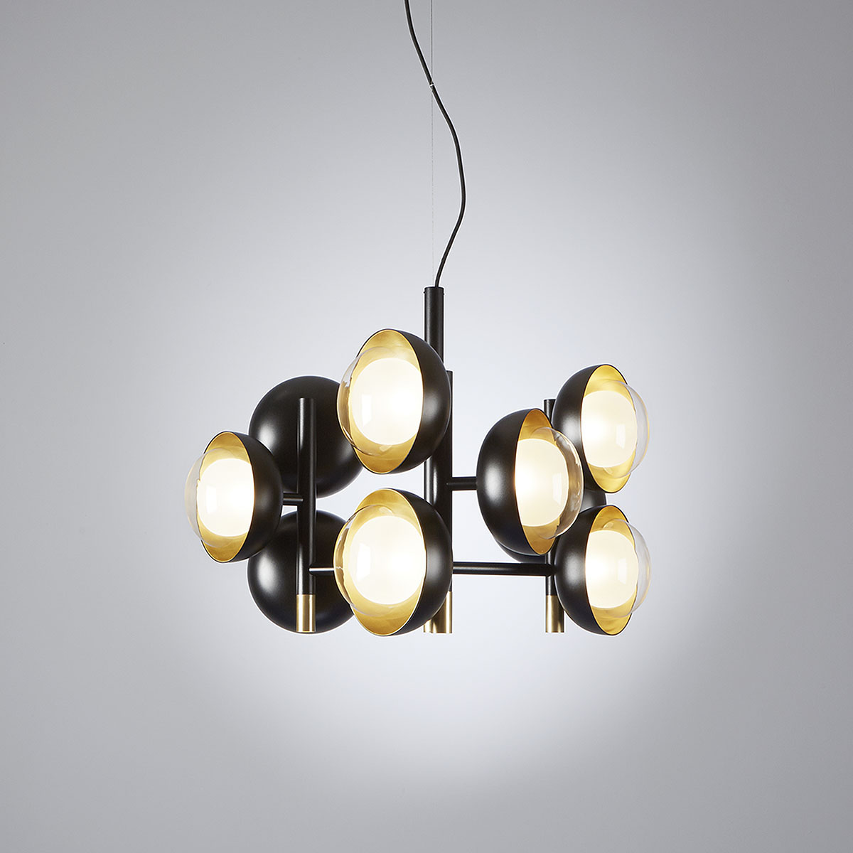 Muse 554.13 Pendelleuchte 13-flammig Ø: 80 cm, Schwarz & Messing