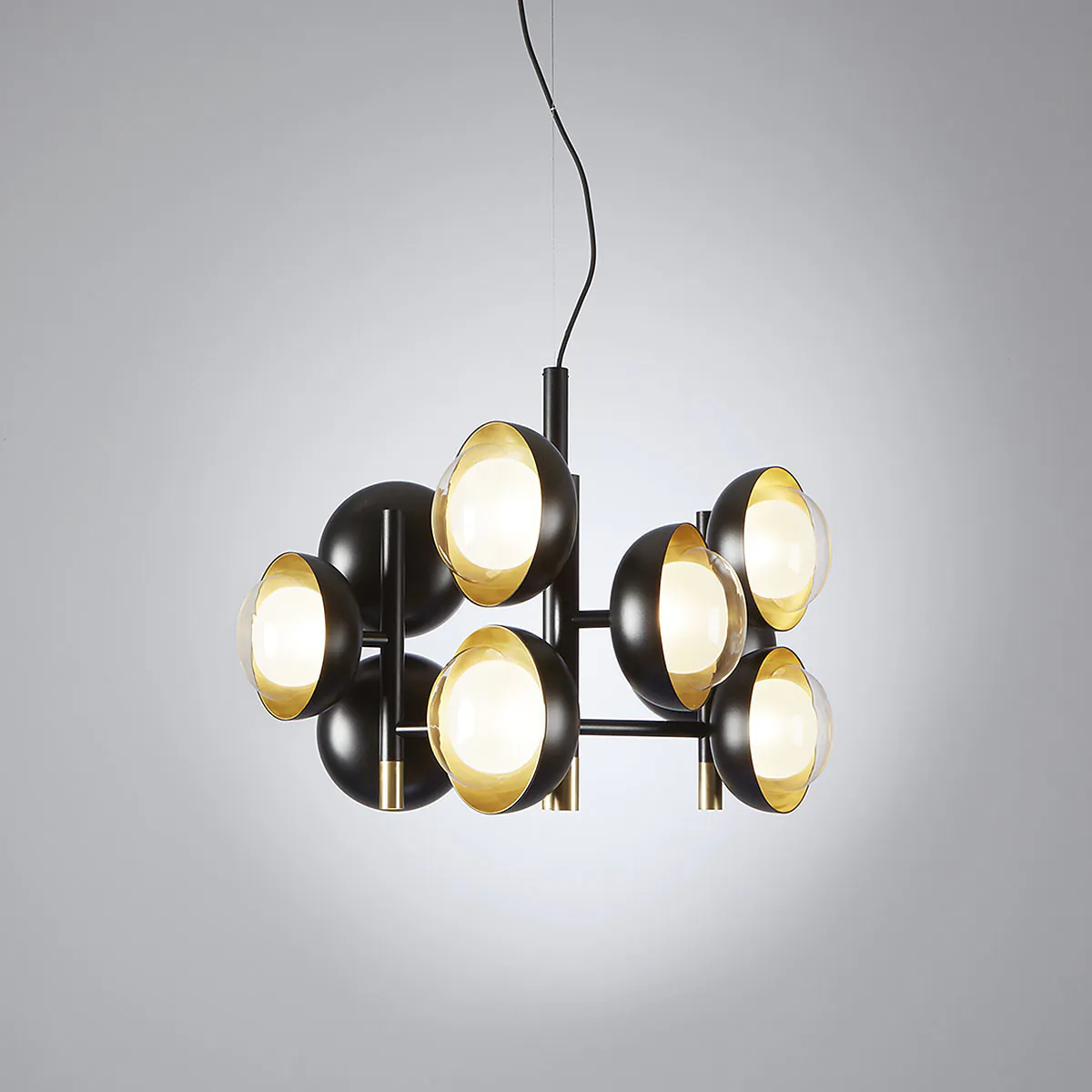 Muse 554.13 Pendelleuchte 13-flammig Ø: 80 cm, Schwarz & Messing