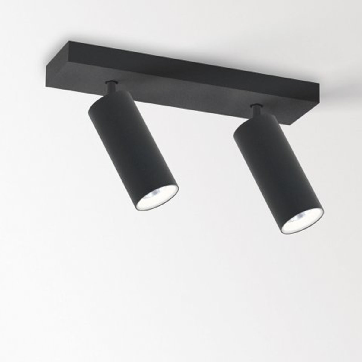 DeltaLight SPY 39 ON 2 93040 DIM8 Aufbaustrahler, Ø: 3,9 cm, L: 9,2 cm Schwarz, Warmweiß 3000K, 40° Schwarz Weiß Modern & neutral – hochwertige für Wohnzimmer schwenkbar & drehbar