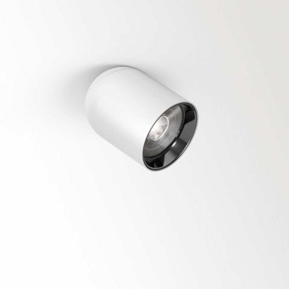 DeltaLight OBIN ON 93036 DIM5 Aufbaustrahler, Ø: 9 cm, L: 11,2 cm Weiß, Warmweiß 3000K, 36° Weiß Dunkles Chrom Modern & neutral – hochwertige für Küche schwenkbar & drehbar