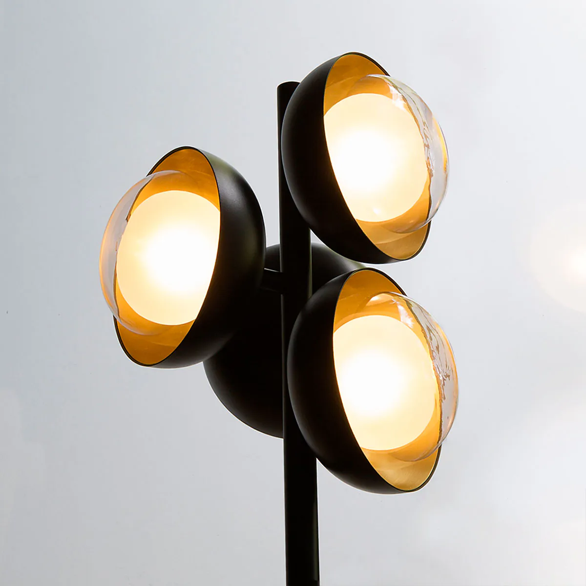 Muse 554.35 Tischleuchte 4-flammig H: 55 cm, Schwarz & Kupfer, Dimmbar