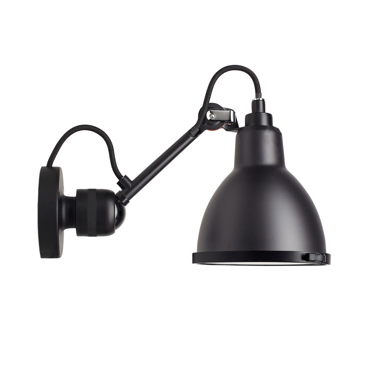 Lampe Gras N° 304 Bathroom CL II Wandleuchte, T: 15 cm Schwarz, Schirm Kupfer roh, Weiß in Schwarz Kupfer – stilvolle Designerlampe aus dem Hause DCW Editions passt perfekt in den Treppenaufgang auch für Badezimmer geeignet
