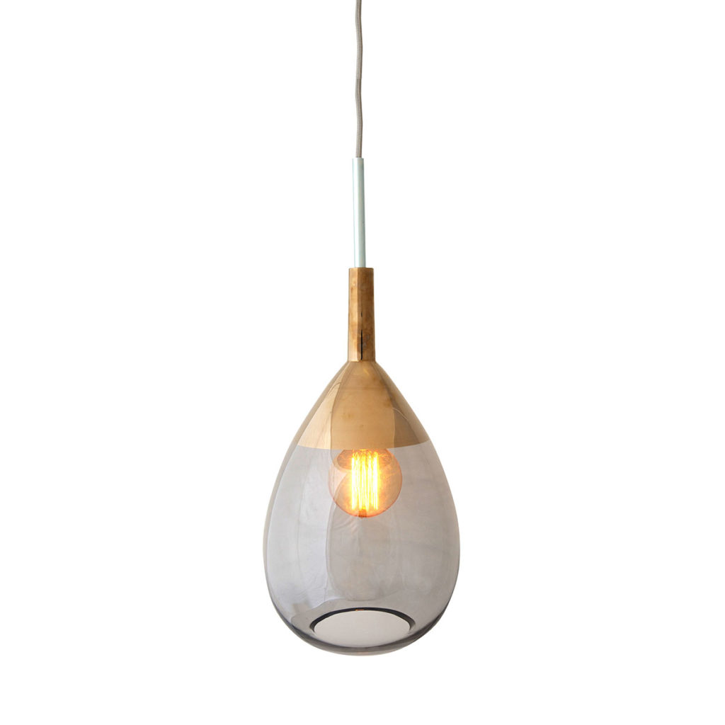 Ebb & Flow Lute Pendelleuchte L Ø 22 cm Lute Pendelleuchte L Ø 22 cm, Smokey Grey, Platinum Smokey Grey Platinum Pendelleuchten – hochwertige Innenbeleuchtung, nachhaltige Beleuchtung für Esszimmer