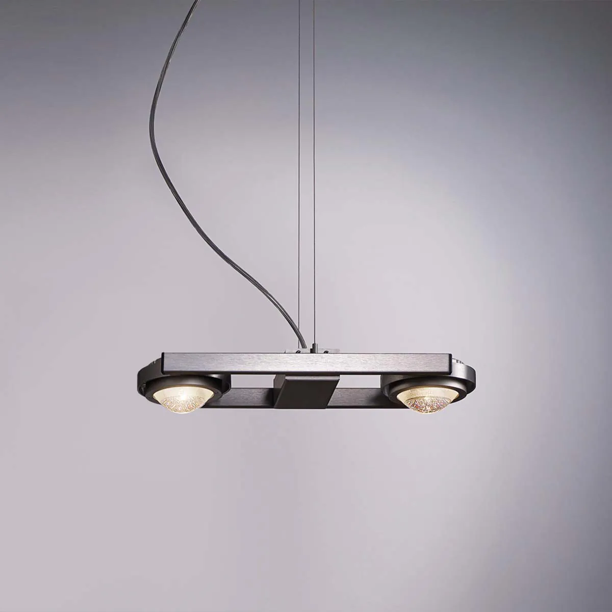 Moderne und längliche Pendelleuchte gebürstet mit zwei Linsen