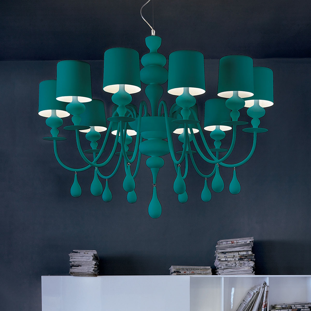 Eva S5 Kronleuchter, 5-flammig, Dunkelgrün, Ø: 70 cm Eva S10 Kronleuchter, 10-flammig, Dunkelgrün, Ø: 110 cm