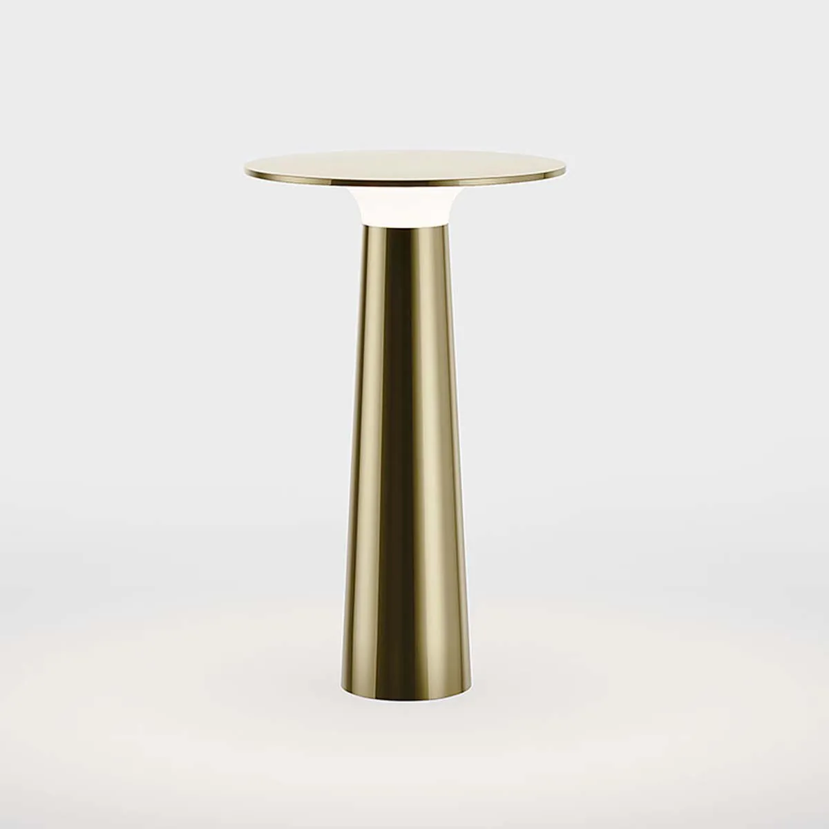 lix Mobile Akku Tischleuchte dim to warm 2700K – 1800K, Ø: 6 cm, H: 24,5 cm, charging base mit USB-C Kabel, Messing lix Mobile Akku Tischleuchte dim to warm 2700K – 1800K, Ø: 6 cm, H: 24,5 cm, charging base mit USB-C Kabel, Messing