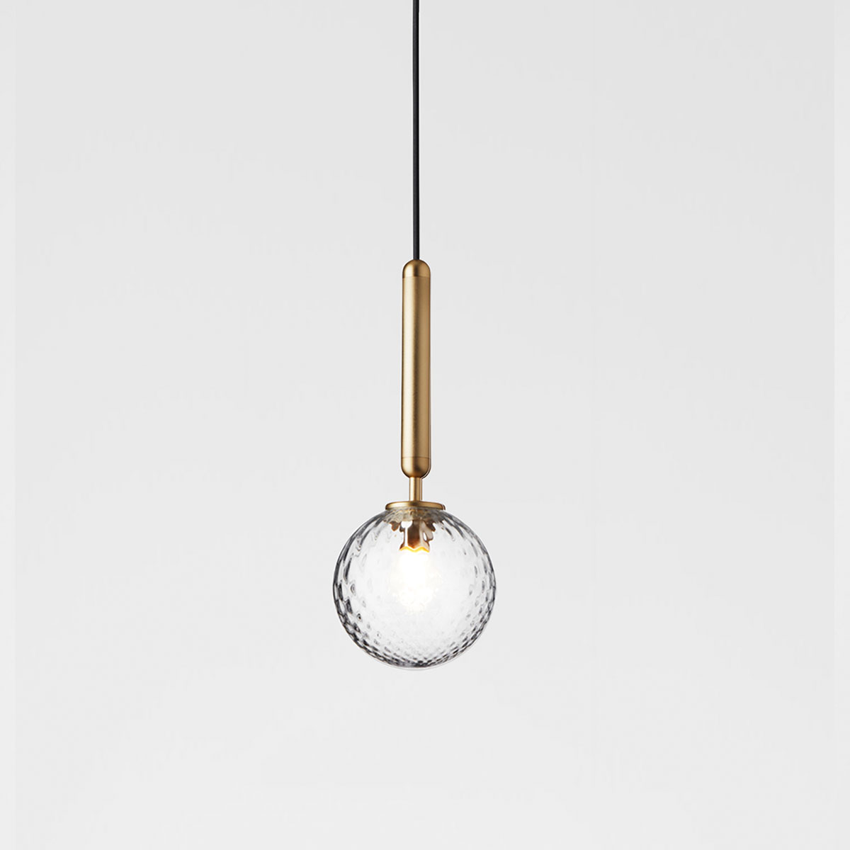 Miira 1 Pendelleuchte, Ø: 14 cm, Messing, Glas transparent